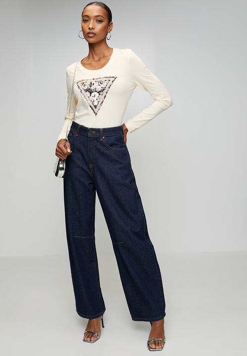 GUESS - Ls Cn Leo Triangle Tee - Pearl White