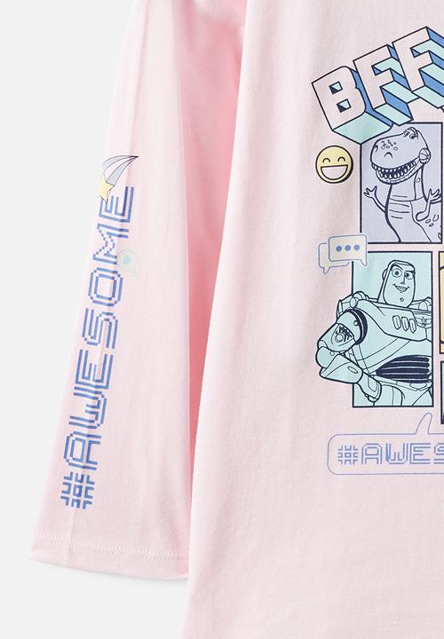 Cotton On - License Long Sleeve Drop Shoulder Top - Lcn Dis Tea Party Pink/Toy Story Bff