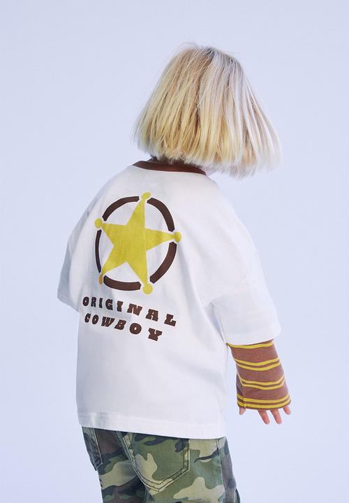 Cotton On - License Layer Tee - Lcn Dis Vanilla/ Toy Story Woody