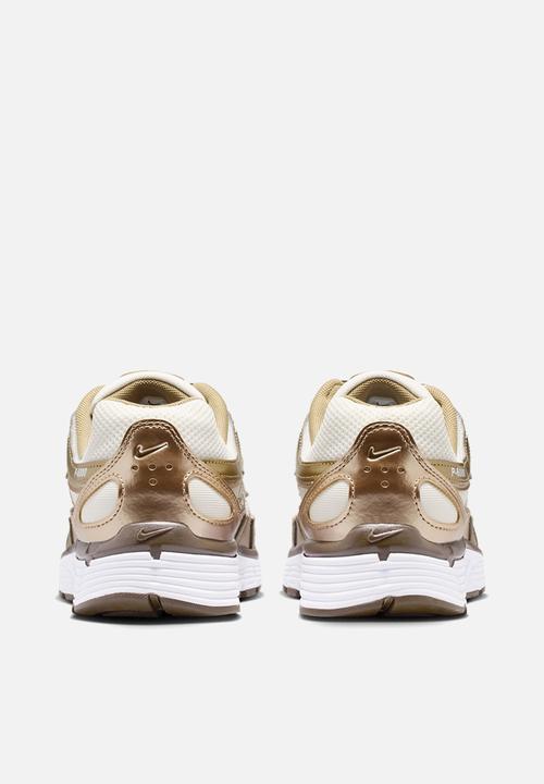 Nike - Nike P-6000