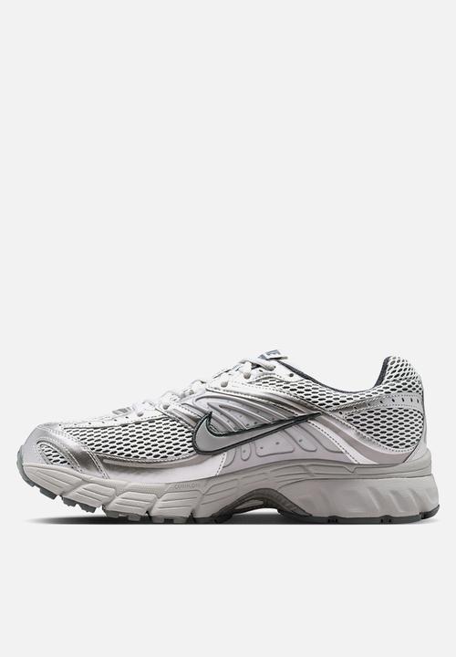 Nike - NIKE AIR MAX MOTO 2K