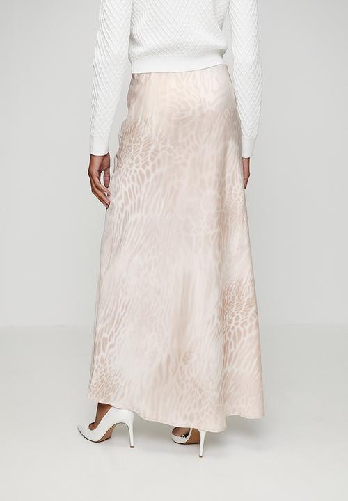 GUESS - Sibilla Long Satin Skirt - Leopard Sands