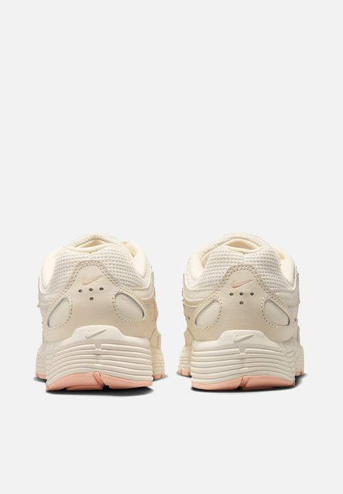 Nike - Nike P-6000