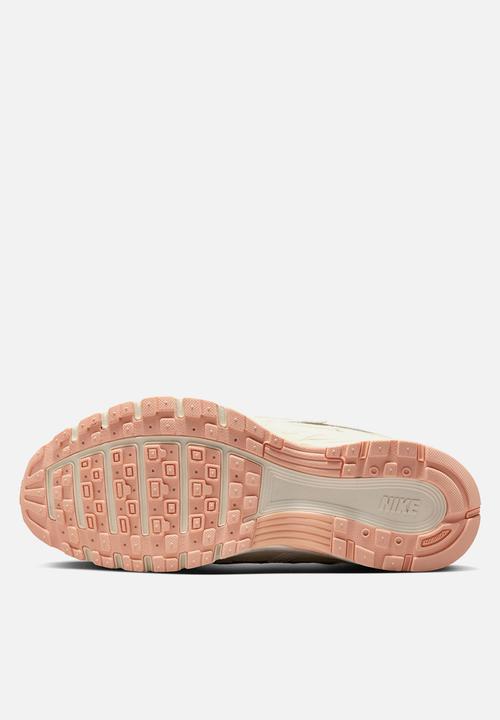 Nike - Nike P-6000