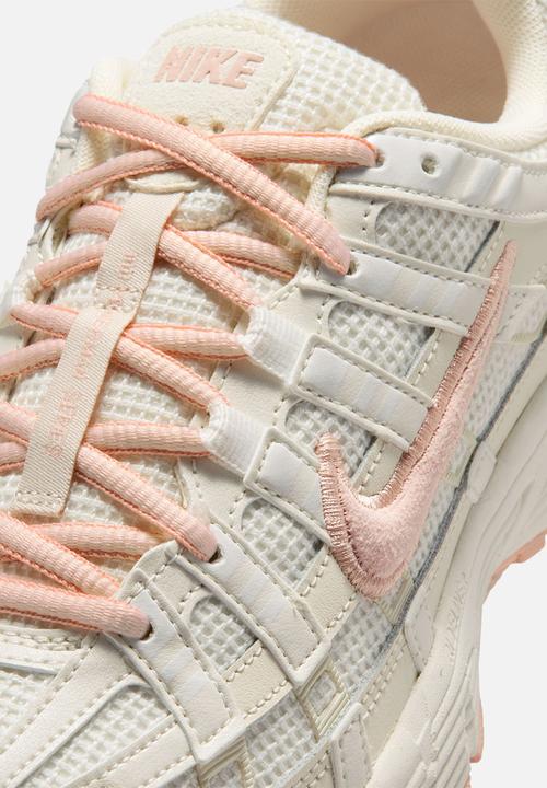 Nike - Nike P-6000