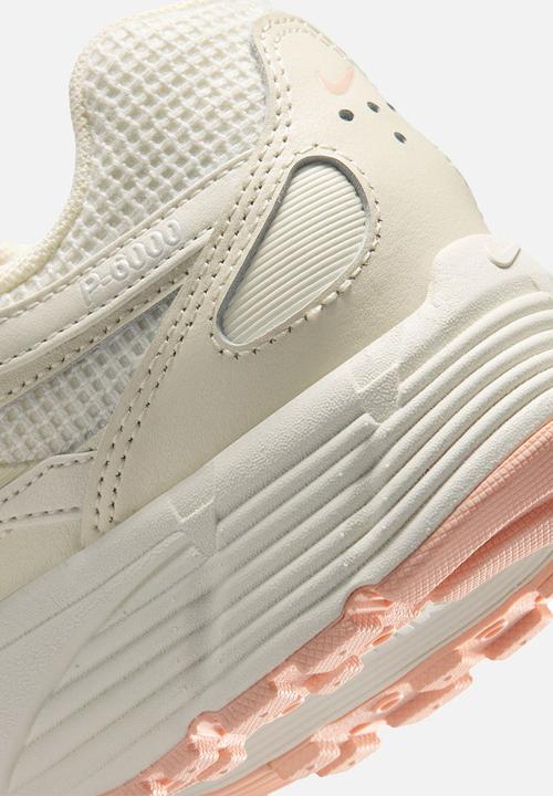 Nike - Nike P-6000