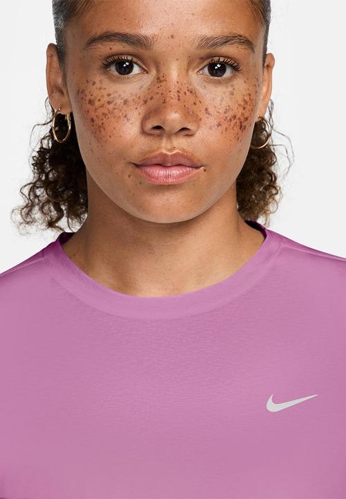 Nike - W Nk Swft Nvlt Brthe Ss Top - Lt Magenta/Photon Dust/Reflective Silv