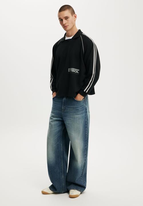 Cotton On - Raglan Polo Fleece- Black / Futbol