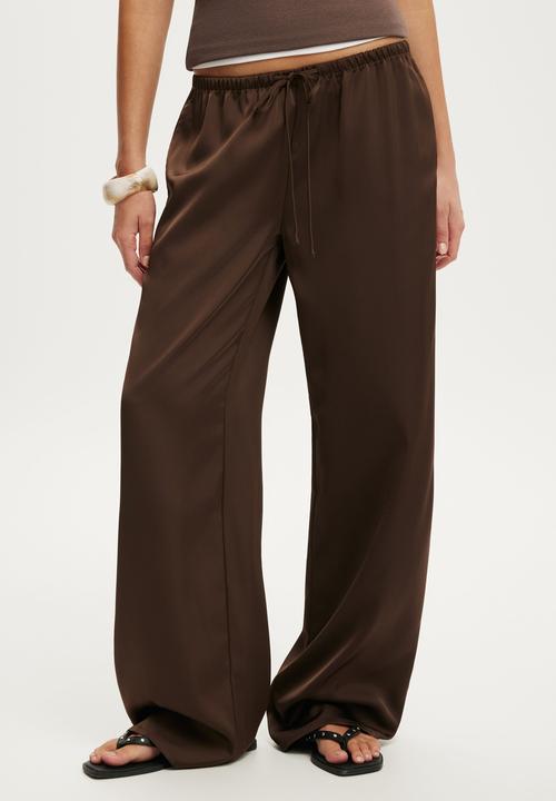 Cotton On - Dove Satin Pant - Dark Oak