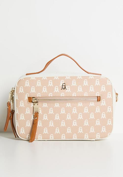 Steve Madden - Bkeely-a crossbody bag - beige
