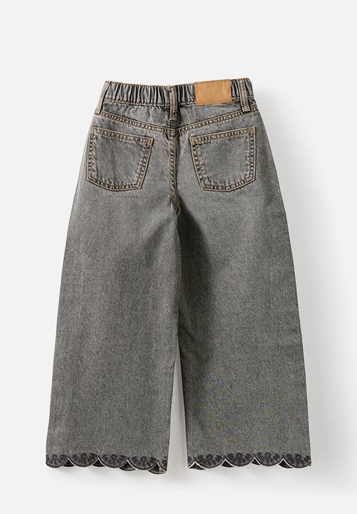Cotton On - Super Wide Leg Denim Jean - Manly Mid Grey/Broderie
