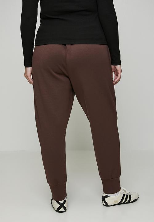 Me&B - Plus Tapered Leg Jogger - Choc