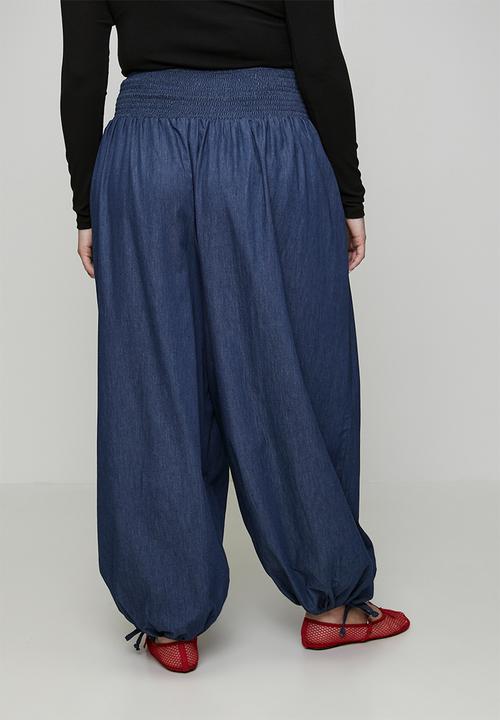 Me&B - Plus Balloon Drawstring Denim Pants - Blue