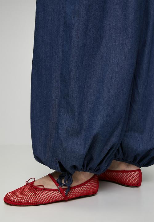 Me&B - Plus Balloon Drawstring Denim Pants - Blue