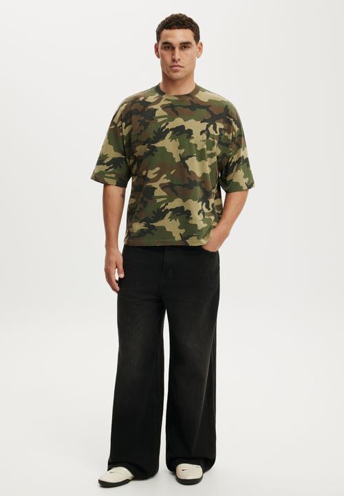 Cotton On - Cropped Fit T-Shirt - Camo Wash
