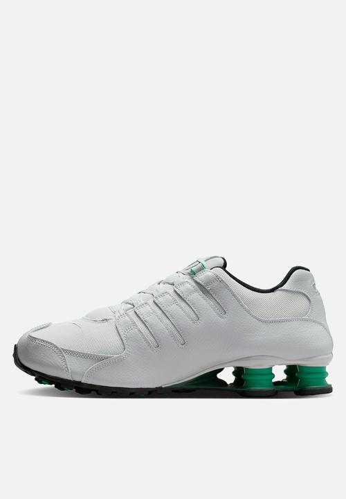 Nike - Nike Zoom Vomero 5