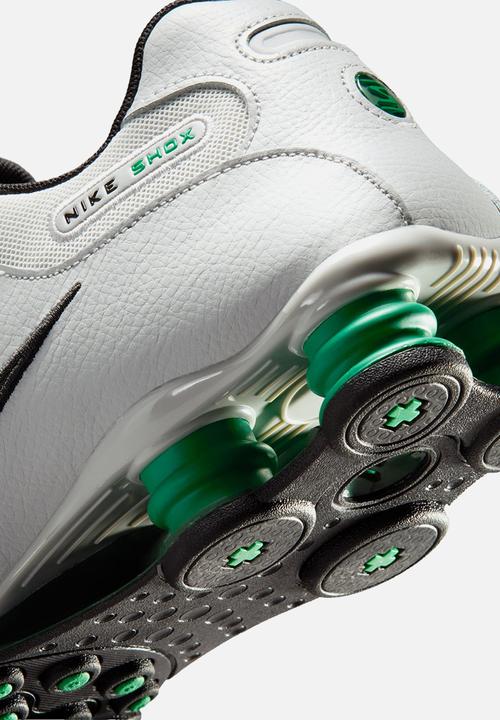 Nike - Nike Zoom Vomero 5