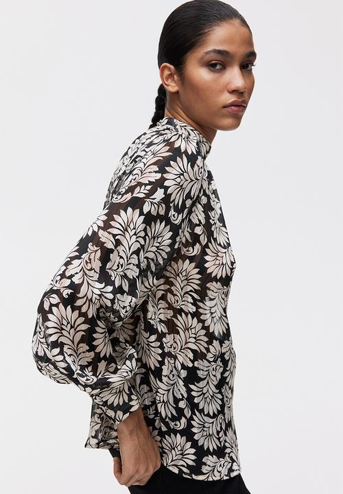 H&M - Stand-collar blouse - black/patterned