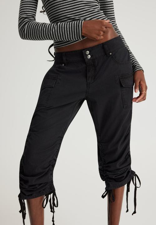 Factorie - Gwen 3/4 Pants - Night Ops Black