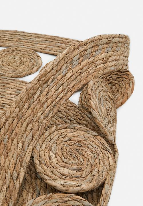 Woven straw mat - neutral