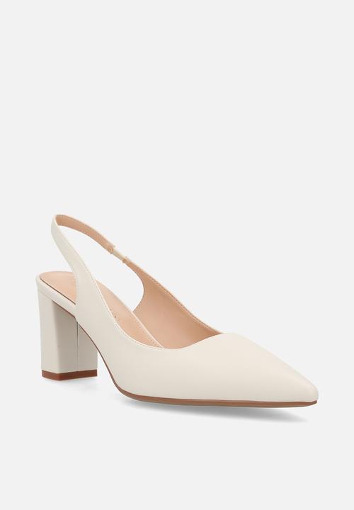 Nine West - Hampton square heel - beige
