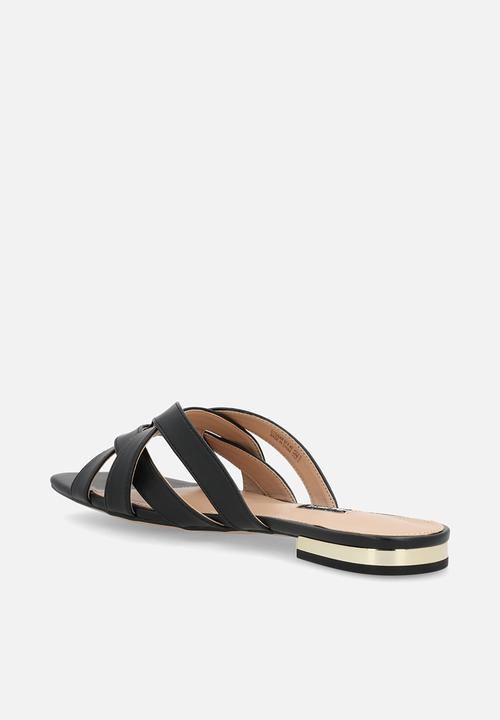 Nine West - Etsinar sandal - black