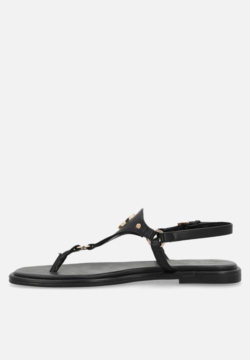 Nine West - Ophan t-bar sandal - black