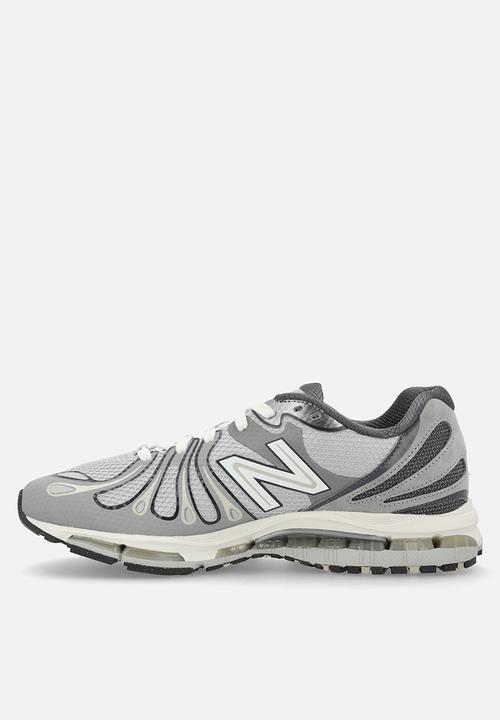 New Balance  - Abzorb1890 - Grey Days