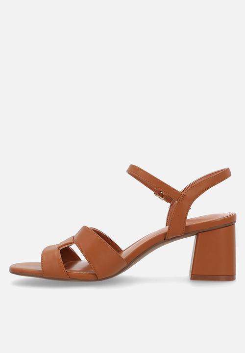 Nine West - Nadira block heel - tan
