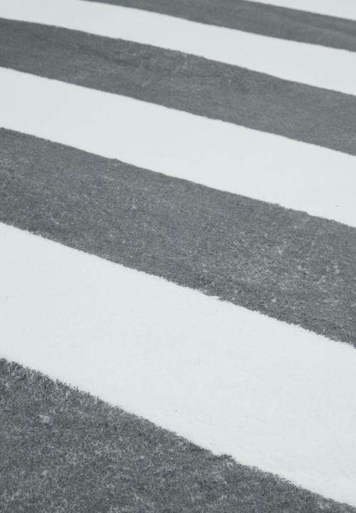 Pop Candy - Circular rug - grey stripes