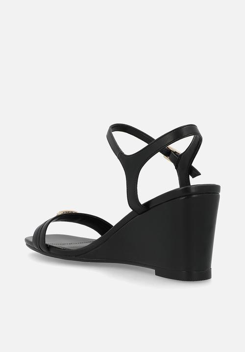 Nine West - Naema wedge heel - black