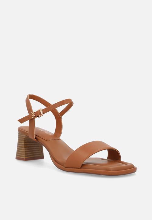 Nine West - Nadrinn square heel - tan