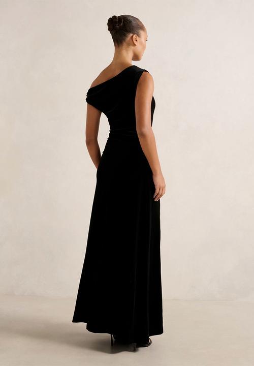 Forever New - Winslet off shoulder velvet dress in black