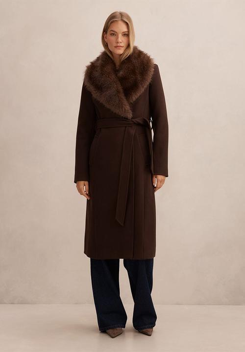 Forever New - Shelby Faux Fur Collar Coat in Chocolate