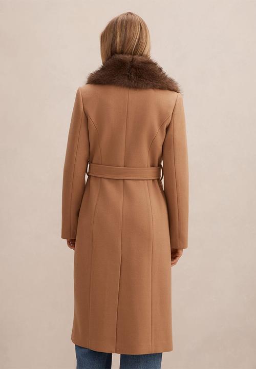 Forever New - Shelby Faux Fur Collar Coat in Camel/Choc