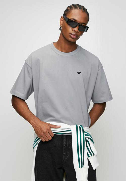 adidas Originals - SKULL Tee- Grey