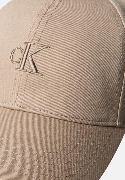 Calvin Klein - Monogram embroidery baseball cap - desert taupe