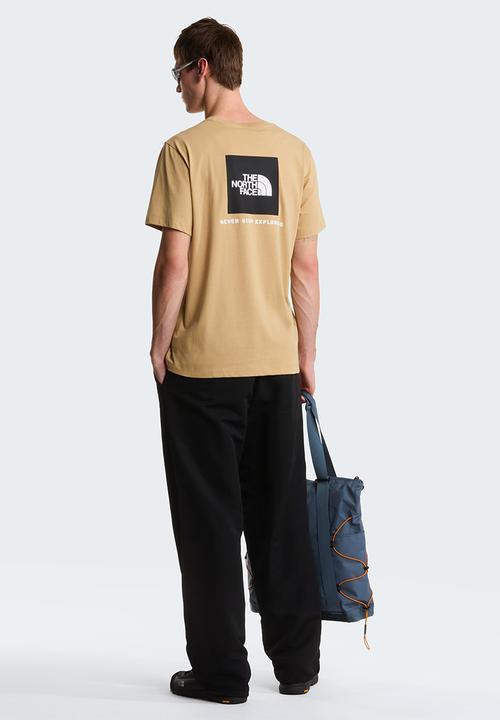 The North Face - Evolution Box Nse Regular Short Sleeve Tee - Khaki Stone