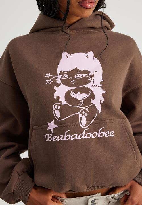 Factorie - Music Merch Boxy Hoodie - Lcn Bra Mud/Beabadoobee Cutie
