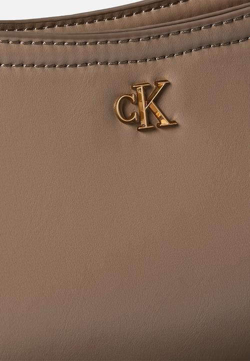 Calvin Klein - Ck small shoulder bag - desert taupe