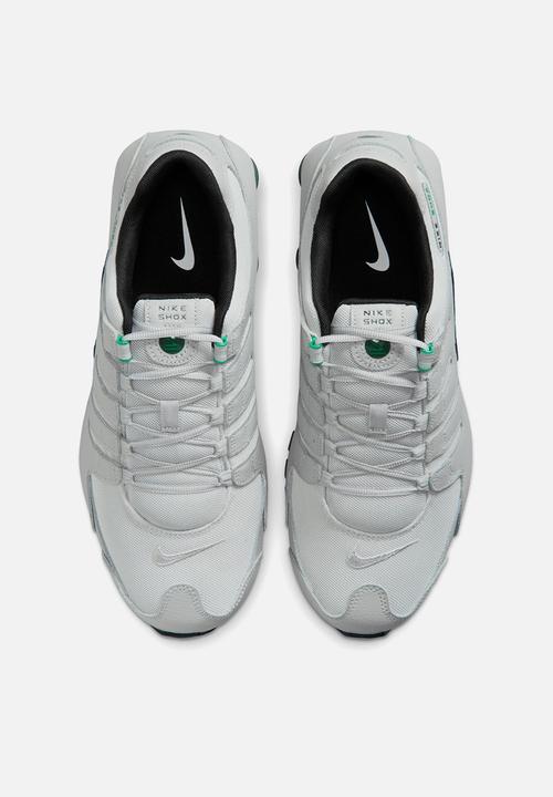 Nike - NIKE SHOX NZ