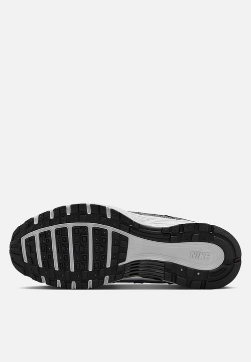 Nike - NIKE P-6000