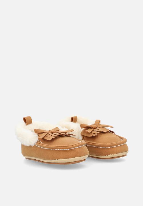 Pop Candy - Shearling lined moccasin slippers - tan
