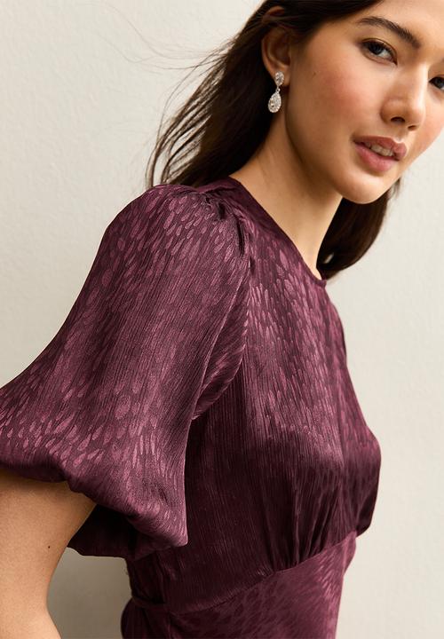 New Look - Ex feath jacq satin mini - burgandy