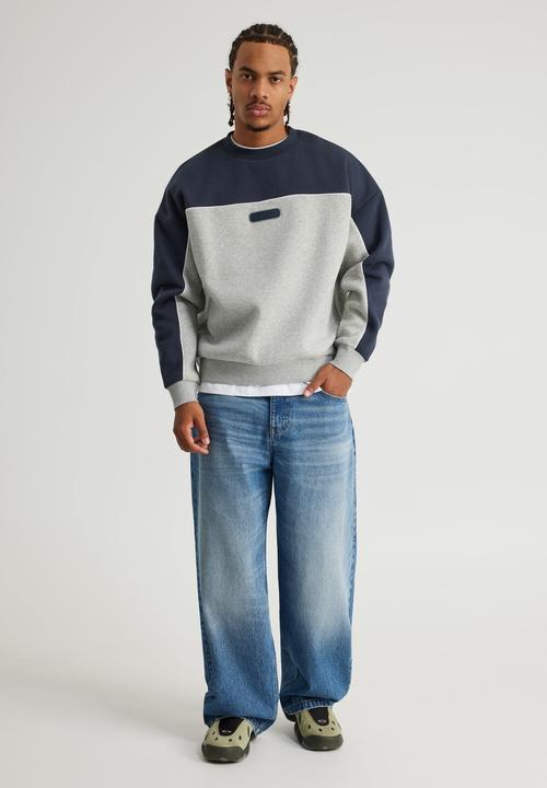 Factorie - Half Half Crew - Hh Grey Marle/Seal Panel