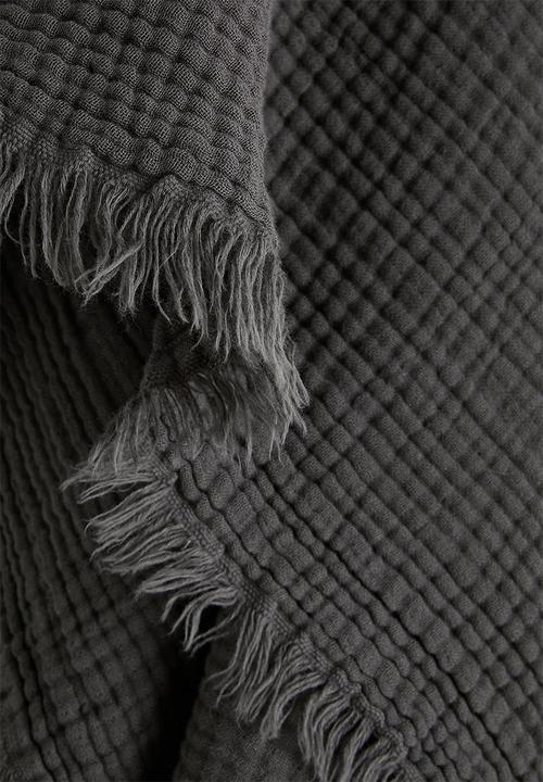 Pop Candy - Muslin throw - dark charcoal