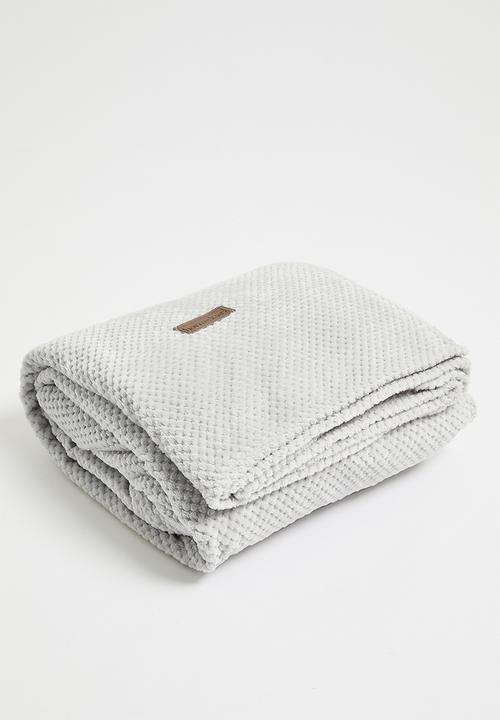 Avedon Waffle  Bed Blanket - Silver