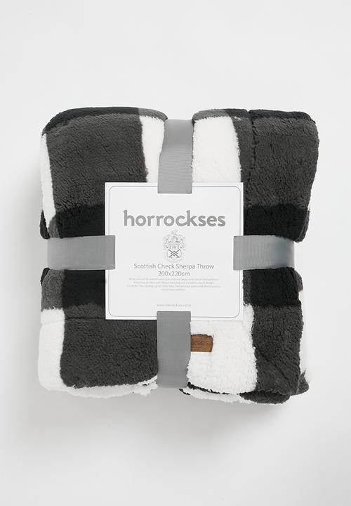 Scottish Check Sherpa Bed Blanket - Asphalt