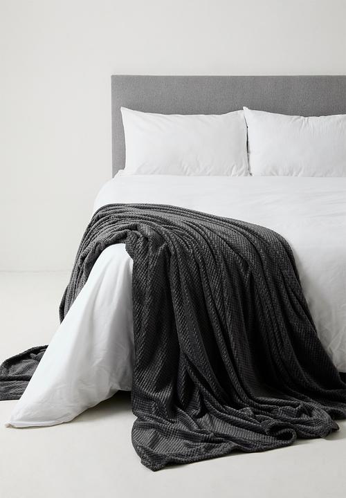 Avedon Waffle  Bed Blanket - Graphite