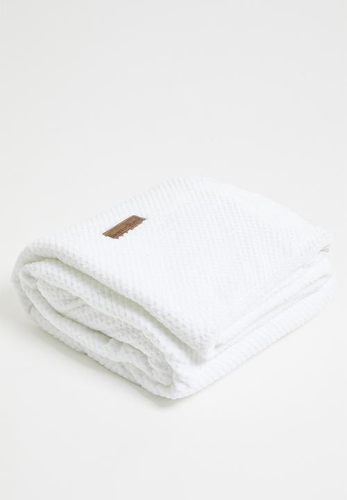 Avedon Waffle  Bed Blanket - White